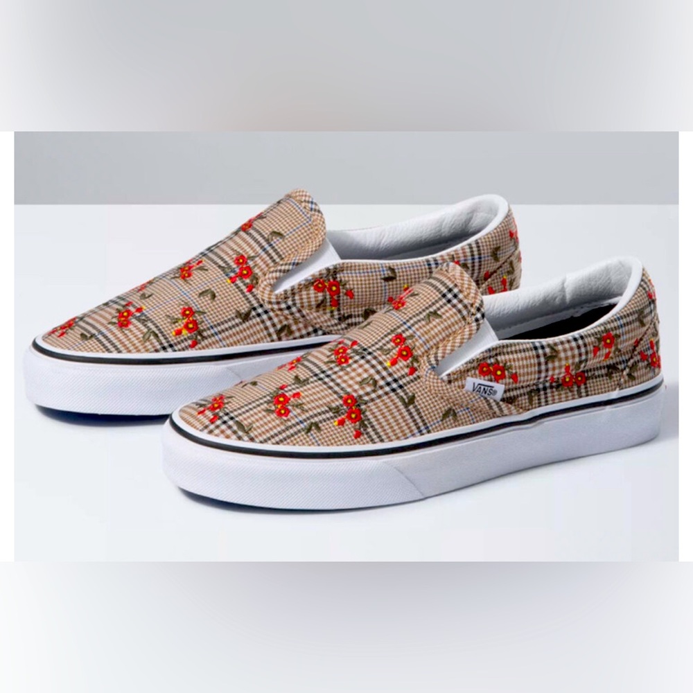VANS Glen Plaid Floral Classic Slip-On Womens Shoes NWT women size 7.5